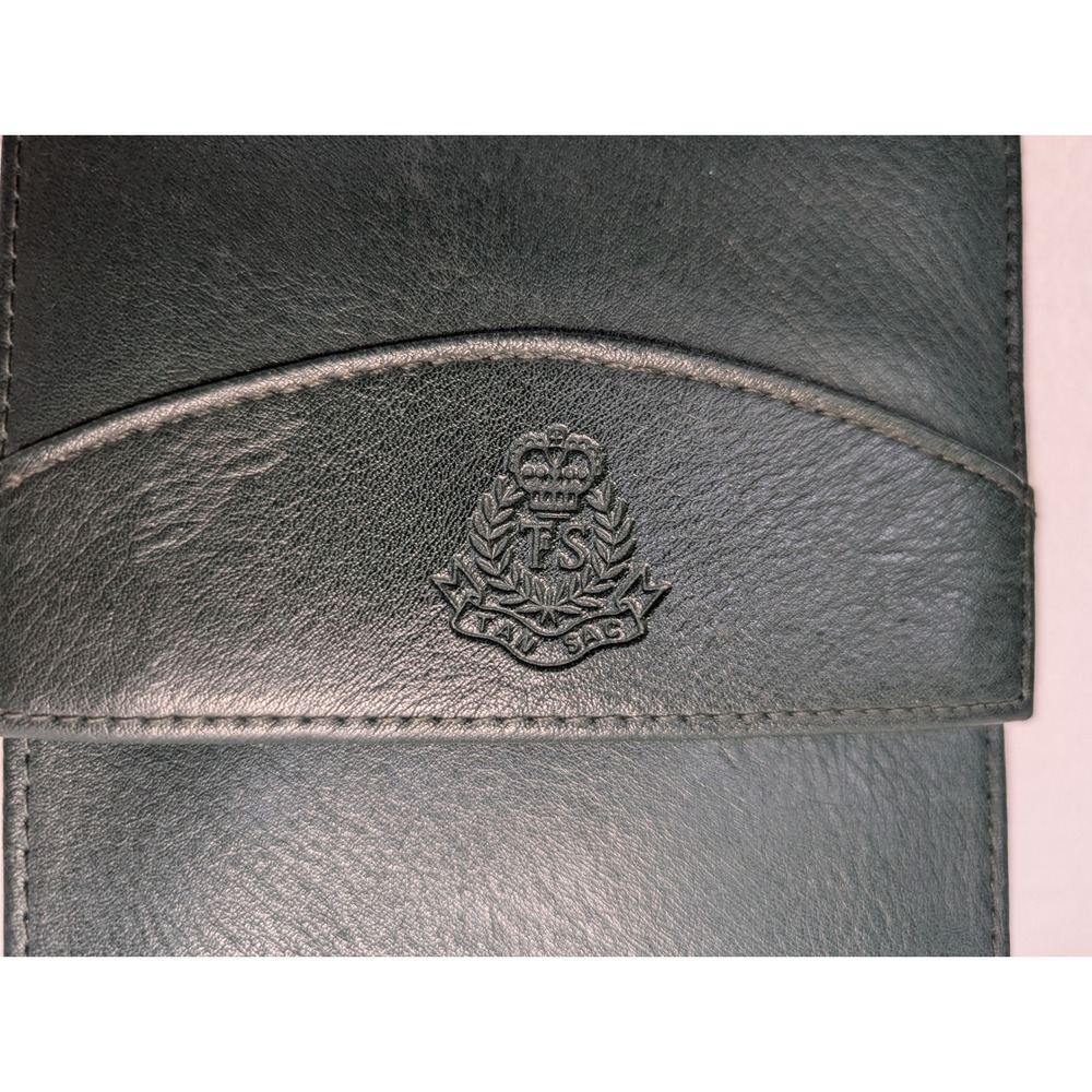 Vintage Tandem Bags Dark Green Leather Wallet Clutch Crest Embossed 05G - Picture 2 of 13